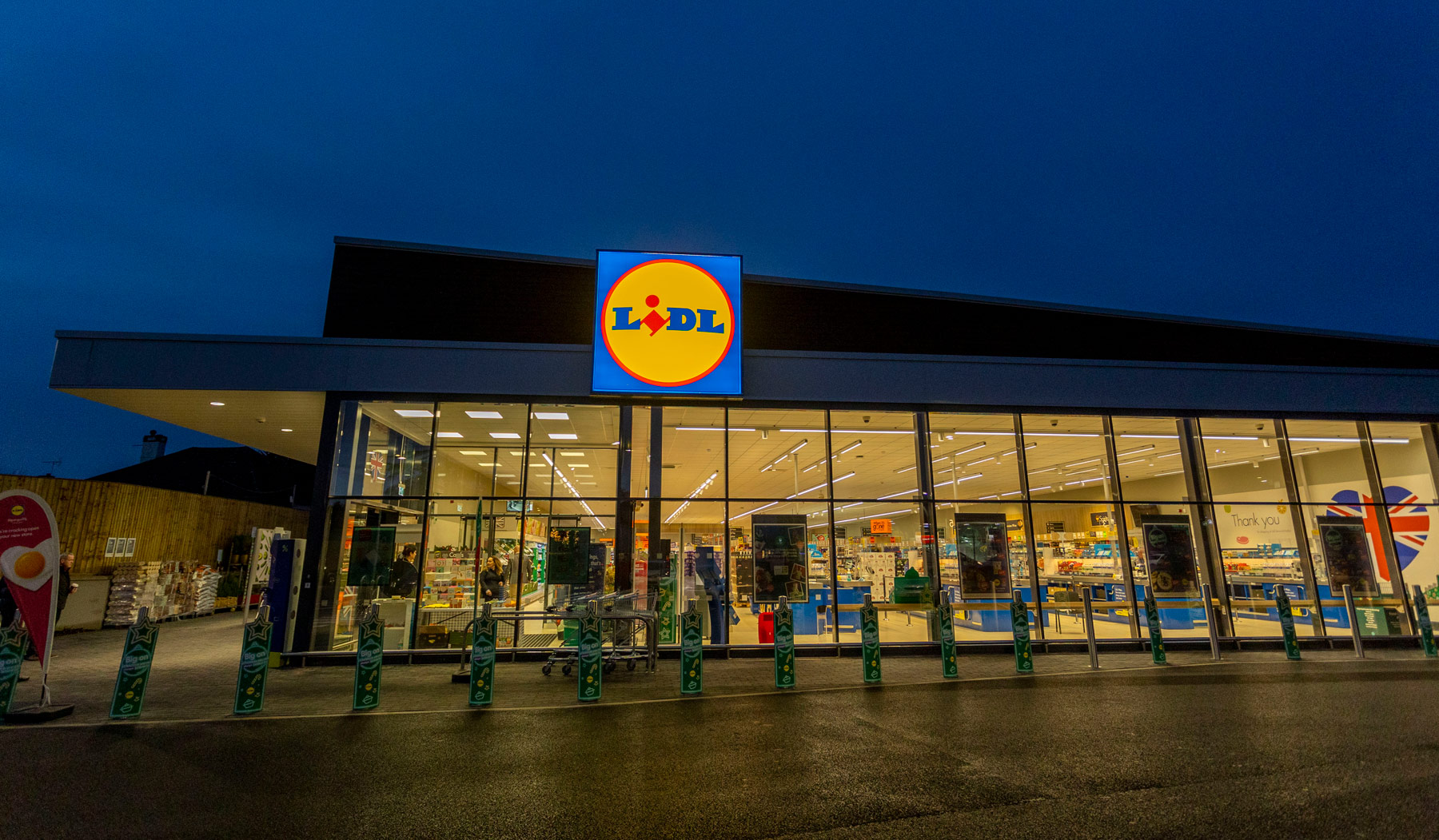 Approach to Lidl store